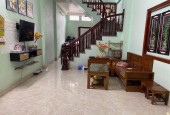 Nhà đẹp Giang Biên, thoáng, tặng nội thất, 47m2, 4 tầng, nhỉnh 3tỷ. LH: 0913896966