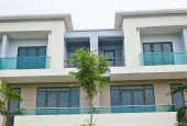 Bán Shophouse 120m2 đường Hữu Nghị 56m sổ hồng lâu dài tại đại đô thị Centa Vsip thành phố Từ Sơn