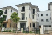 Bán gấp Villas 216m2 , view công viên và hồ tại  TP Từ Sơn , cách Long Biên 15 phút, giá đầu tư