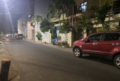 Bán GẤP nhà đẹp kiệt to 5m ô tô, gần trường THPT Hoàng Hoa Thám, Đà Nẵng, giá chỉ 3.75 tỷ.