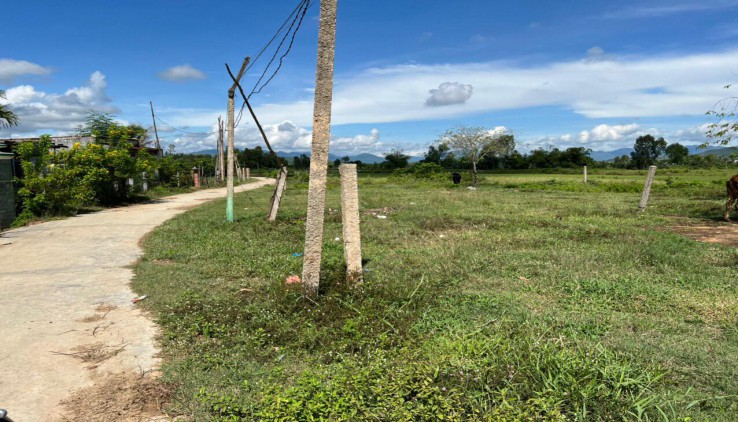 bán nhanh lô đất 7x32 giá chỉ 700tr gần ql26 Ninh Bình Ninh Hoà lh 0395287569 Vân Xynk
