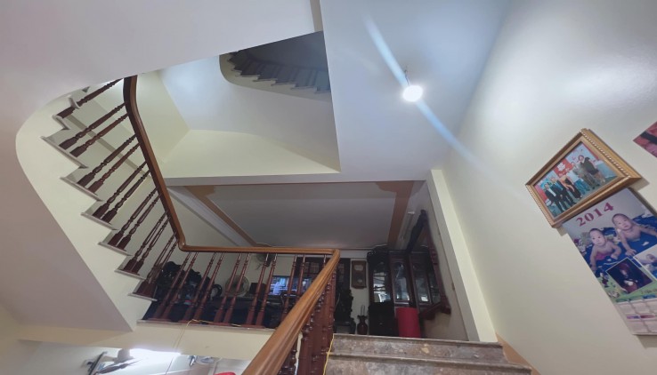 Bán Nhà Tô Hiệu, Hà Đông 46m2, 5 Tầng, Oto Đỗ Cửa, Vào Nhà, Giá 7.6 Tỷ