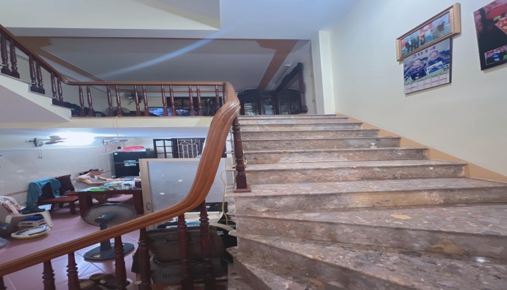 Bán Nhà Tô Hiệu, Hà Đông 46m2, 5 Tầng, Oto Đỗ Cửa, Vào Nhà, Giá 7.6 Tỷ