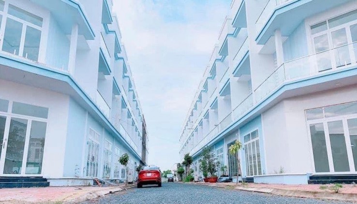 Mở bán 9 căn nhà hoàn thiện 1 trệt 3 lầu cách Siêu thi Go Cần Thỏ 3 phút đi xe