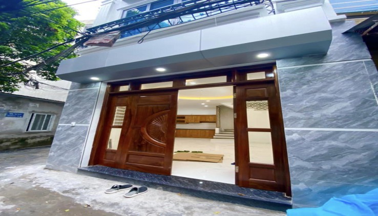 Bán Nhà Lô Góc Đường 19-5 - Nhà Mới đẹp Full Nội Thất - Giá 4.7 Tỷ - DT31m- MT 10m- 5 Tầng