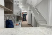 BÁN NHÀ Hoàng Văn Thụ 46m2 NHÀ 2T GIÁ 5.95 tỷ quận Tân Bình  KHU VÍP TÂN BÌNH - Ô TÔ GẦN VÀO NHÀ . cách HXH 20M NHÀ GẦN KHU TRIỂN LÃM. GẦN BỆNH VIỆN