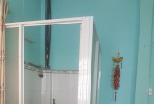 Nhà ngay chợ Tôn Thất Thuyết Q4, dtsd: 52m2, 1T2L giá 2.6 (còn TL)
