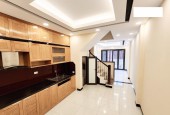Bán NHÀ ĐẸP, Ở NGAY,Q.Hoàng Mai, ÔTÔ - KD - 2 THOÁNG - TẶNG Full NT, 4 NGỦ - SĐCC, Giá 7 tỷ.