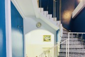 Bán nhà Phúc Lợi chủ tự xây, hơn 2 tỷ, 40m. 3 Tầng.