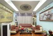 Hoàng Cầu dt 50m  6 mt 3.8 m giá 6.5 tỷ
