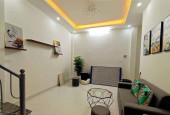 Bán nhà khu vực  Nguyễn Lương Bằng  dt 22m 3 tầng mt  3.5 m giá 2.4 tỷ