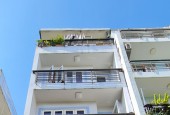 Bán tòa nhà 6 tầng, 16 CHDV đường D5 Bình Thạnh. DT: 4.5mx21m, CN: 95m2. HĐT: 75tr. Giá bán: 18.5 tỷ TL