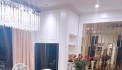 Gia đình tôi cần bán nhà phố Linh Lang, 45m² 5T, lô góc, nhà mới ở ngay, ngõ thông 5.95 tỷ