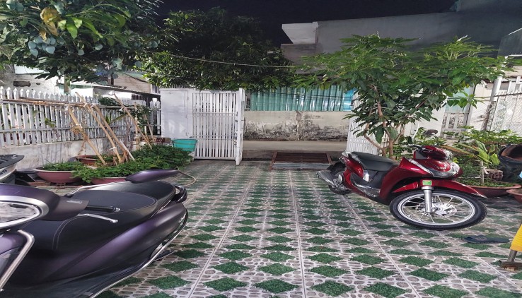 Nhà C4 kề GigaMall Phạm Văn Đồng, Thủ Đức - Hẻm ba gác- 122m2 - Giá 4.75 tỷ