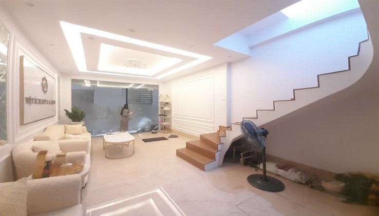 NHÀ ĐẸP 6 TẦNG - TRẦN THÁI TÔNG - NGÕ RỘNG THOÁNG - KINH DOANH SPA 30M, 4,6 tỷ