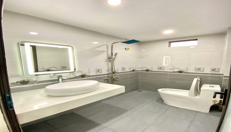 Giảm giá lần 2 ( 100 triệu)

LÔ GÓC Hoàng Mai sát vách Hai Bà Trưng, 50m2, CHỈ 4,05 tỷ.