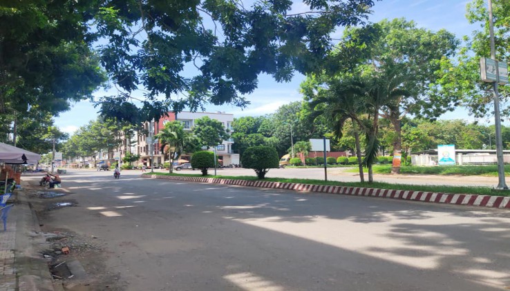 Trả Trước 408 Triệu - Nhận Ngay 100m2 Nền quyền sở hữu đất đai Thổ Cư - Cách Tp. Cần Thơ 4km