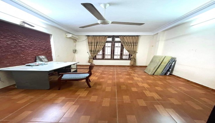 NHÀ MẶT NGÕ, CÁCH 1NHÀ RA PHỐ
TÔ VĨNH DIỆN 32M GIÁ 5.9 TỶ