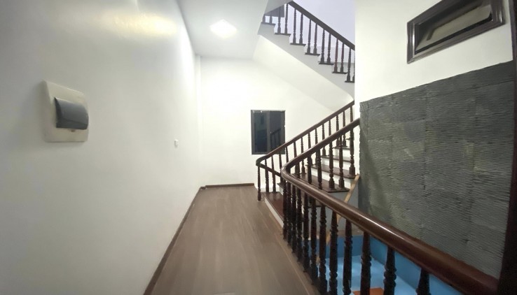 NHÀ ĐẸP - KHÁCH CHỈ VIỆC VỀ Ở - HÀNG XÓM ROYAL CITY
