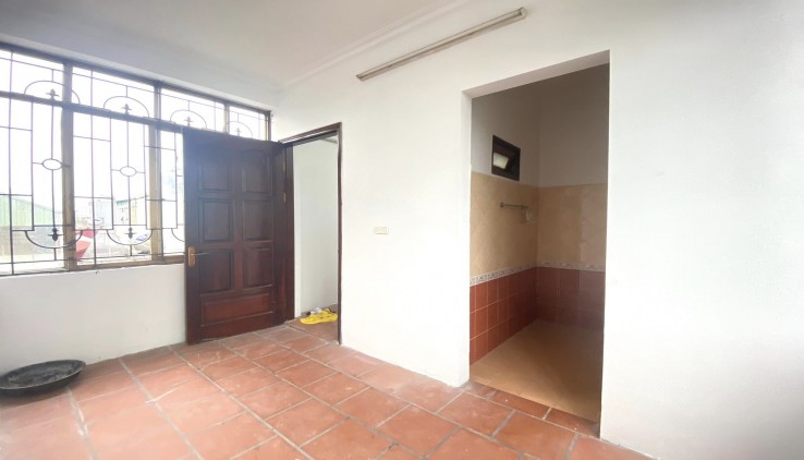 NHÀ ĐẸP - KHÁCH CHỈ VIỆC VỀ Ở - HÀNG XÓM ROYAL CITY