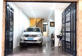 Bán gấp nhà phân lô VIP Xuân La, DT 80m x 5T, lô góc, ô tô vào nhà, giá rẻ.