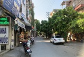 Bán nhà gần phố Lĩnh Nam, Tây Trà, Hoàng Mai 5 tầng giá 3,5 tỷ.