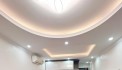 Cần tiền bán Gấp nhà Phố Dịch Vọng 32m2x5 tầng, cách Ô TÔ 5m giá 5,3 tỷ