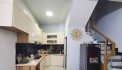Chủ cần bán gấp nhà Mễ Trì 40m2 x 5 tầng Nhỉnh 4 tỷ - Nhà đẹp - Cách đường ô tô 15m - Chủ để lại nội thất cho khách.
